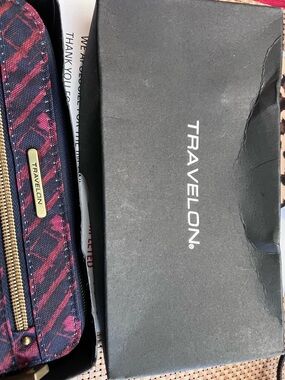 Travelon Navy and Magenta Patterned Crossbody Purse
